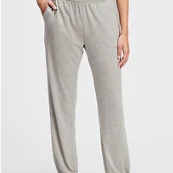 NWT GAP Cotton Modal Joggers Color: Light Heather Gray Large - Picture 4 of 5